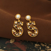 Individually niche and exaggerated digital earrings