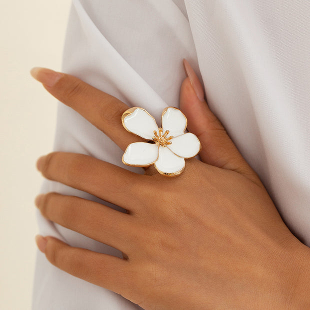 Personalized drip oil five petal flower three-dimensional ring